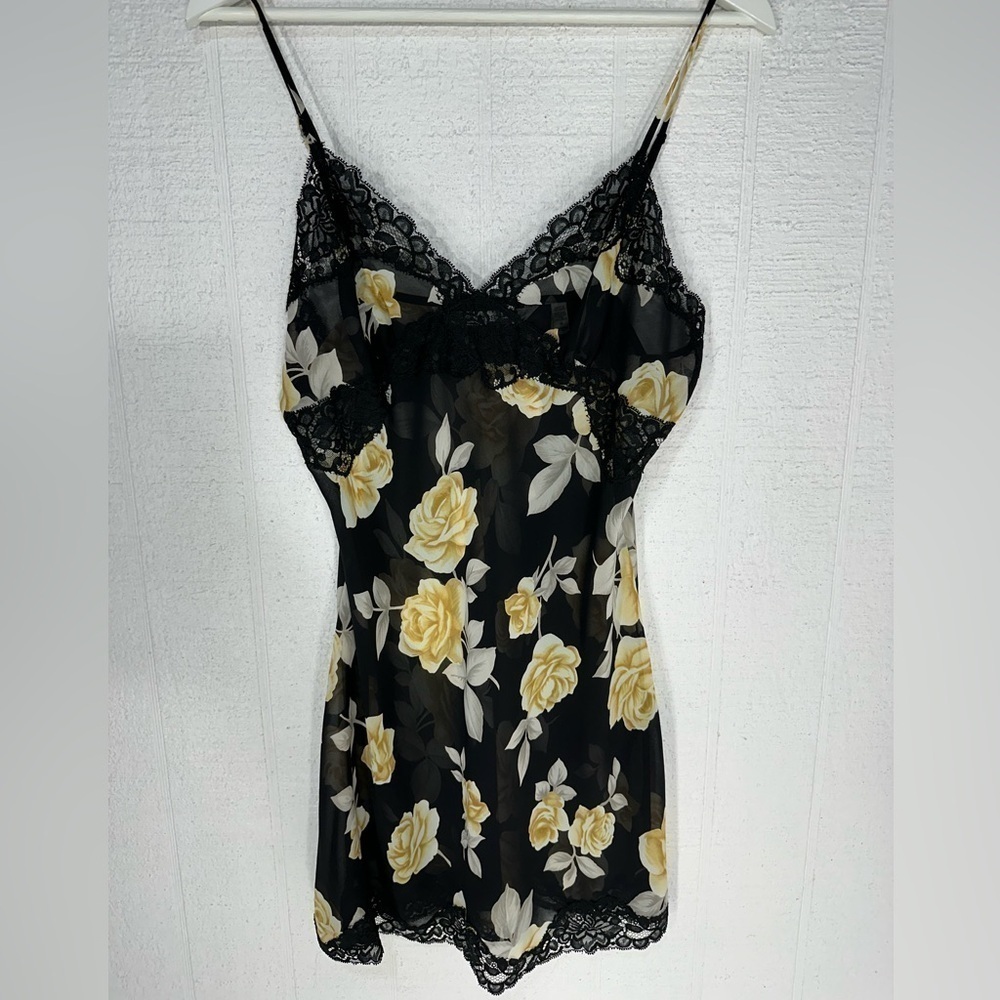 Victoria’s Secret vintage sheer floral rose lingerie slip size M